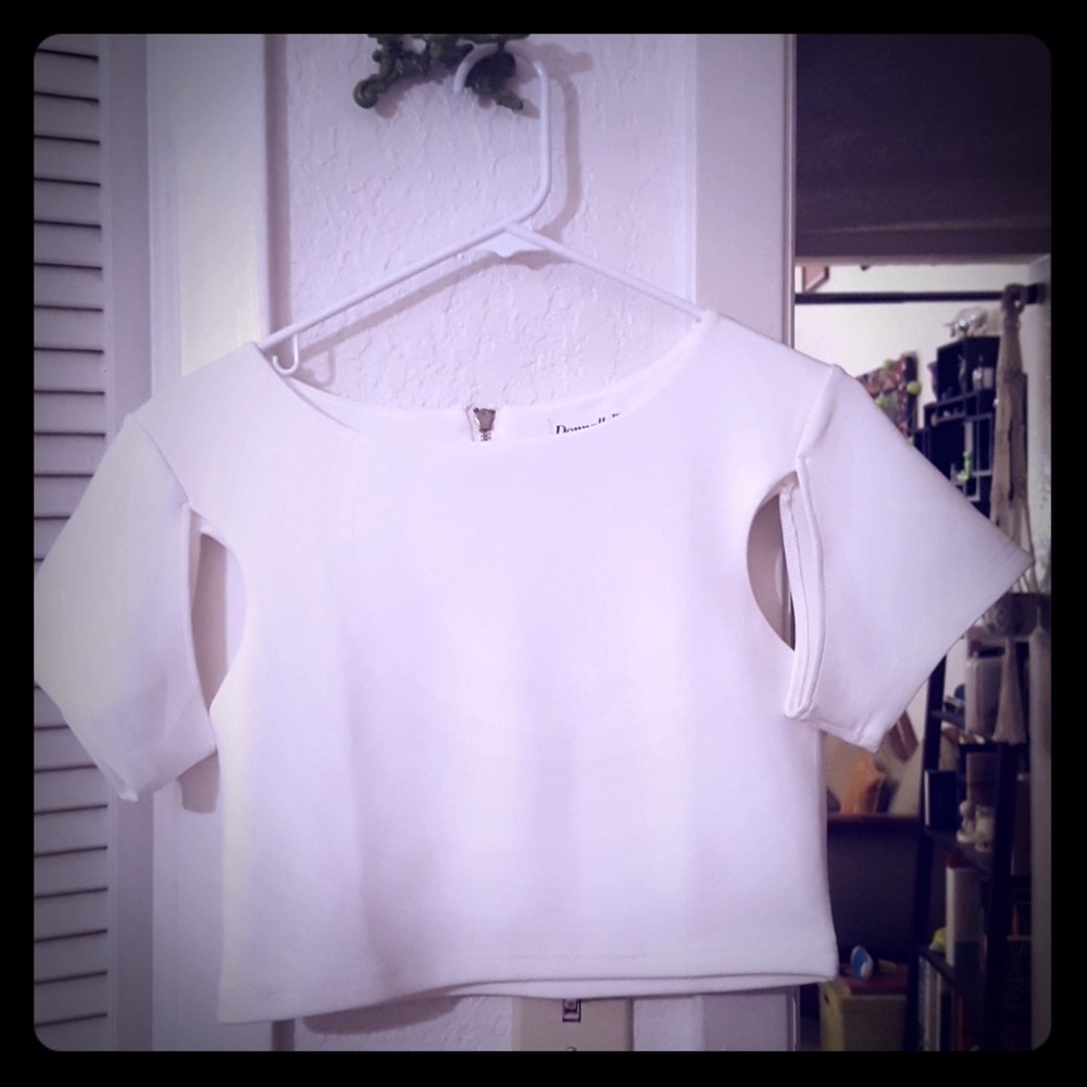 5/$25 NWOT Crop Top